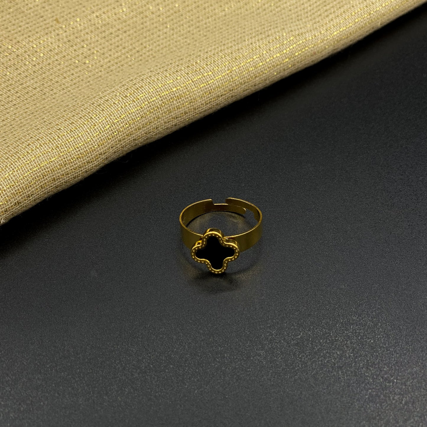 Four Leaf Clover Ring