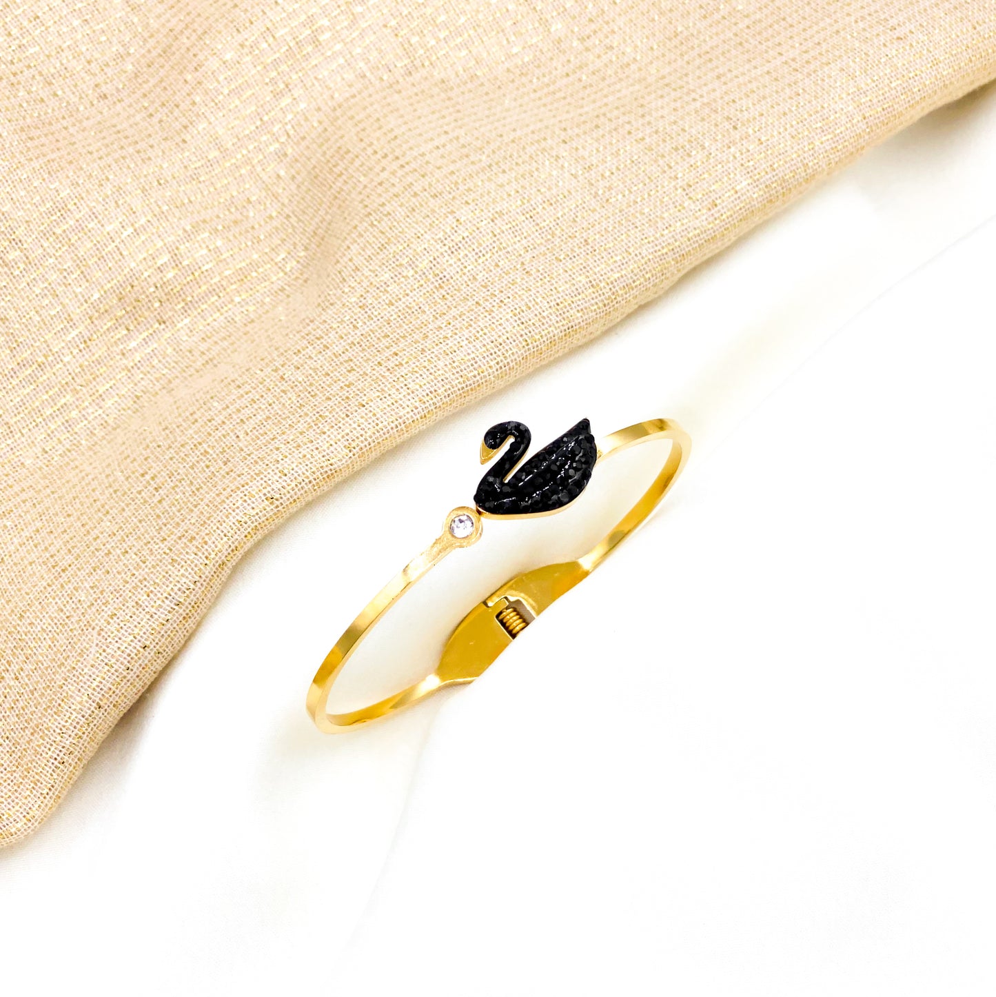 Swan Bangle - Black