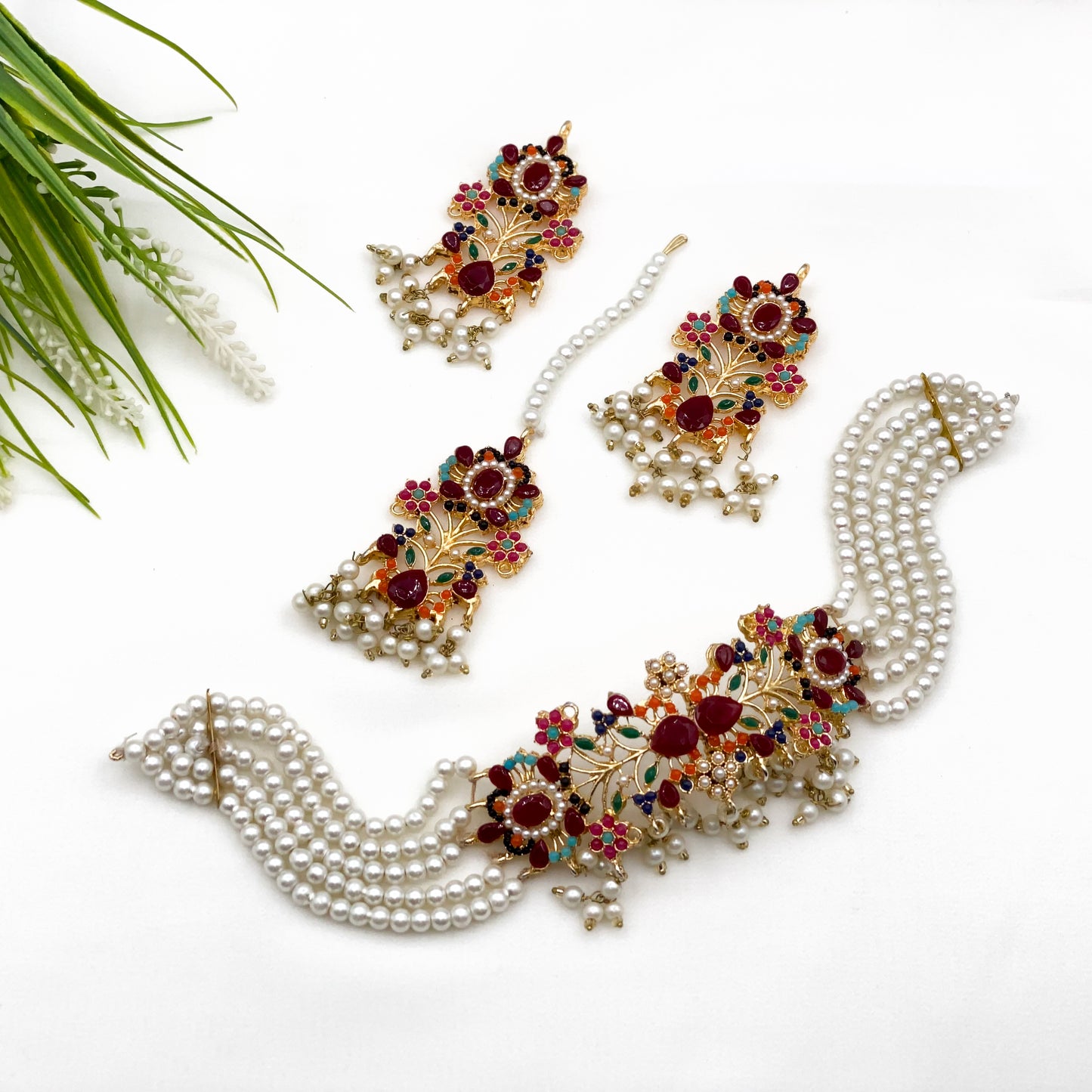 Laaj Nauratan Choker Set with Tika