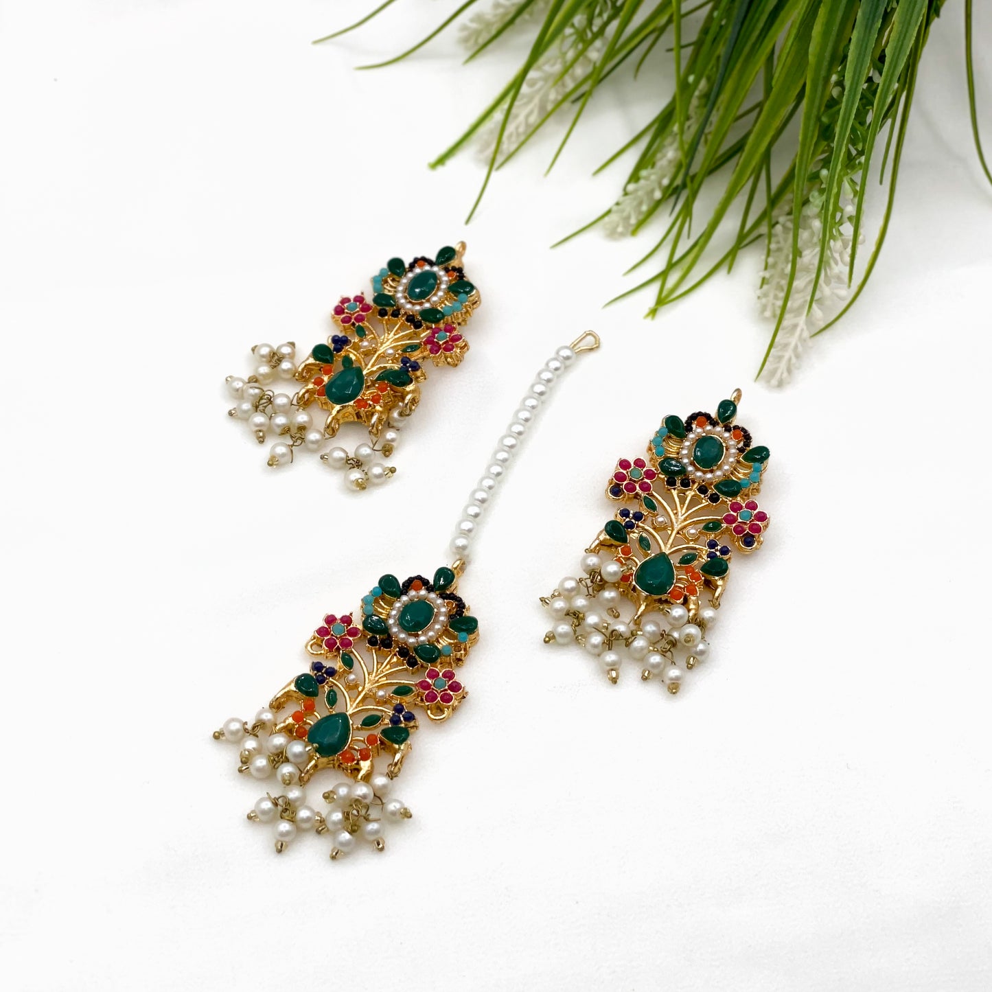 Naqshi Nauratan Choker Set with Tika