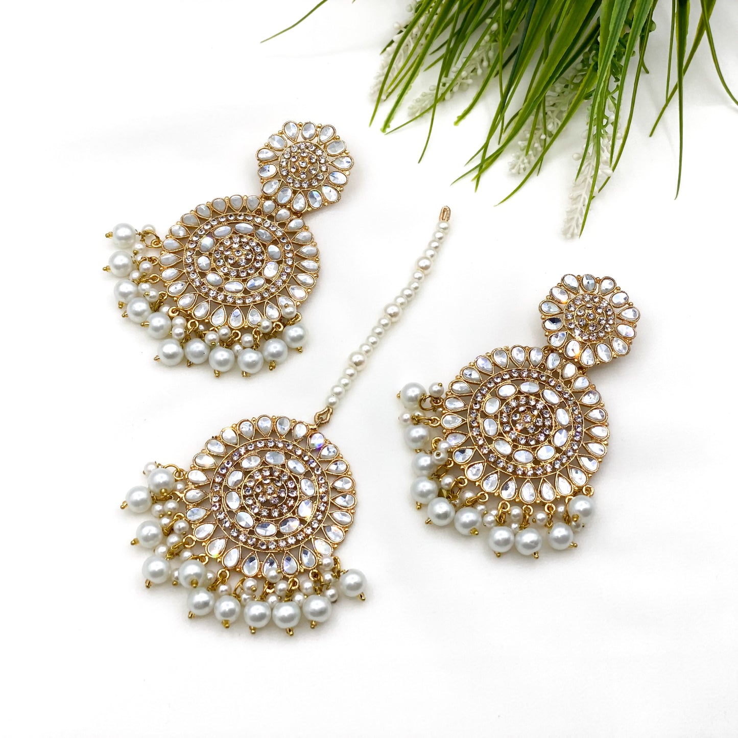 White Kundan Bindiya Kanta