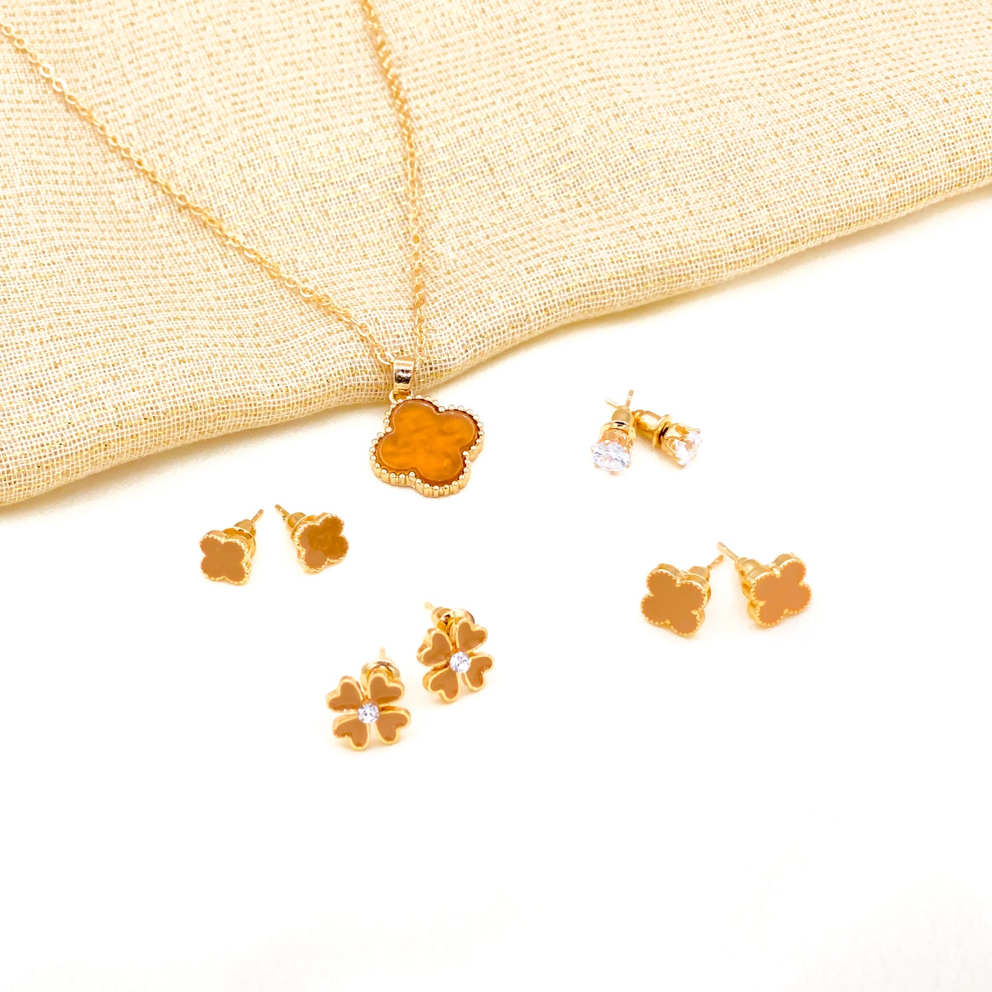 Clover Leaf Bundle Set - Golden