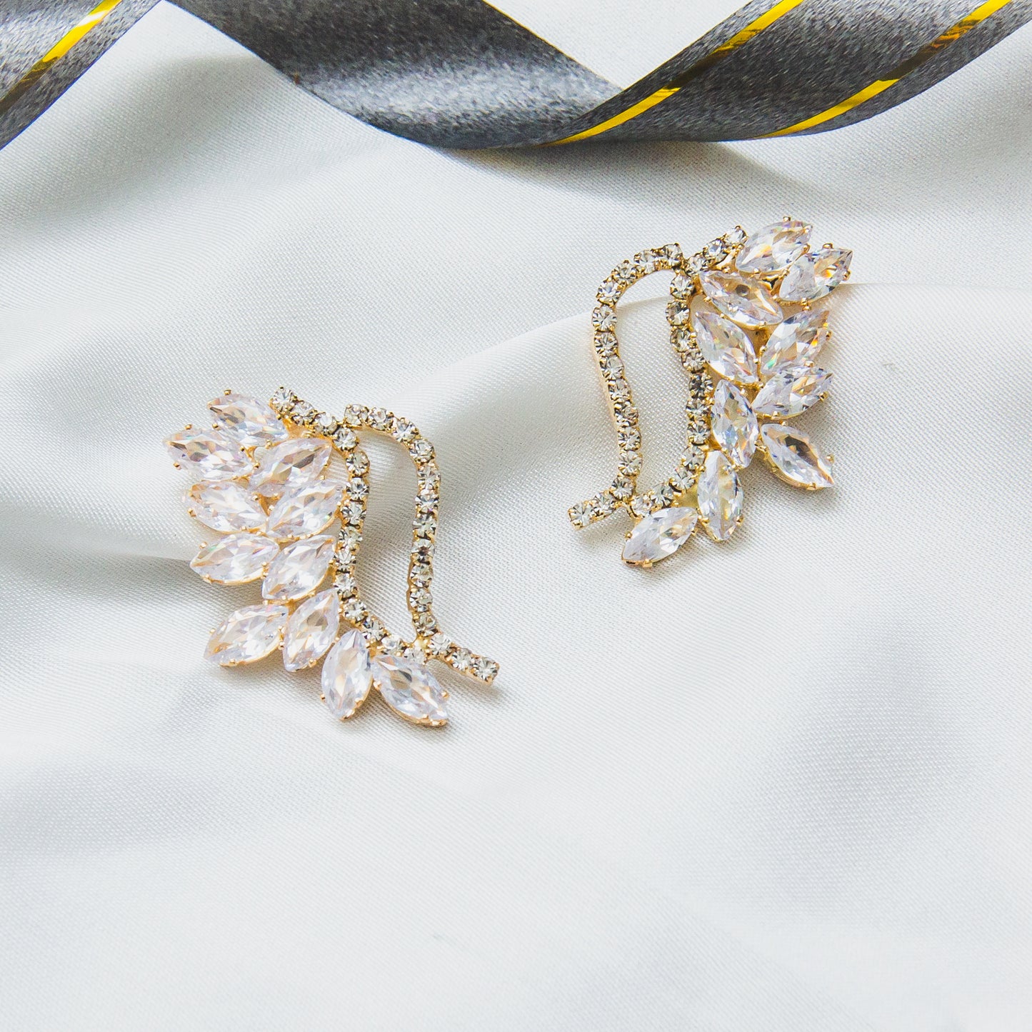 Feather Zircon Earrings - Gold