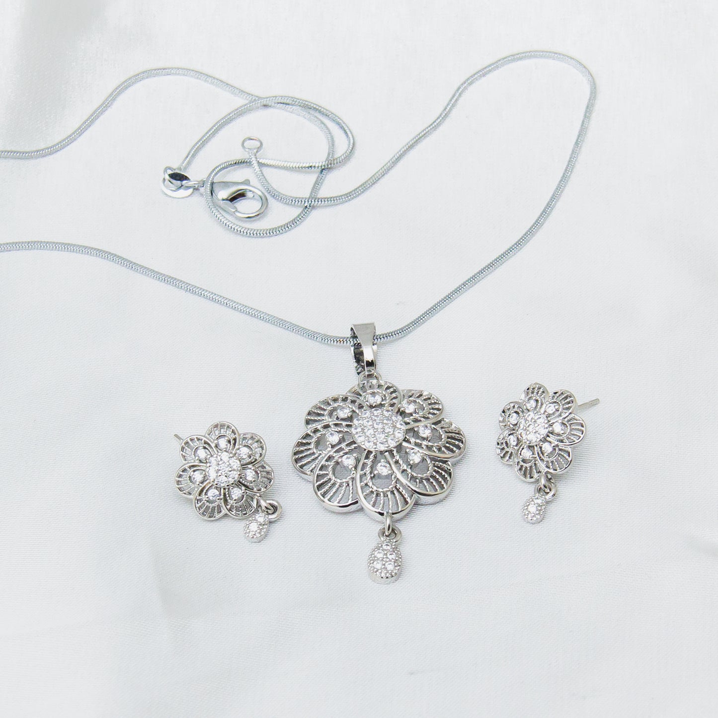 Floral Locket Set