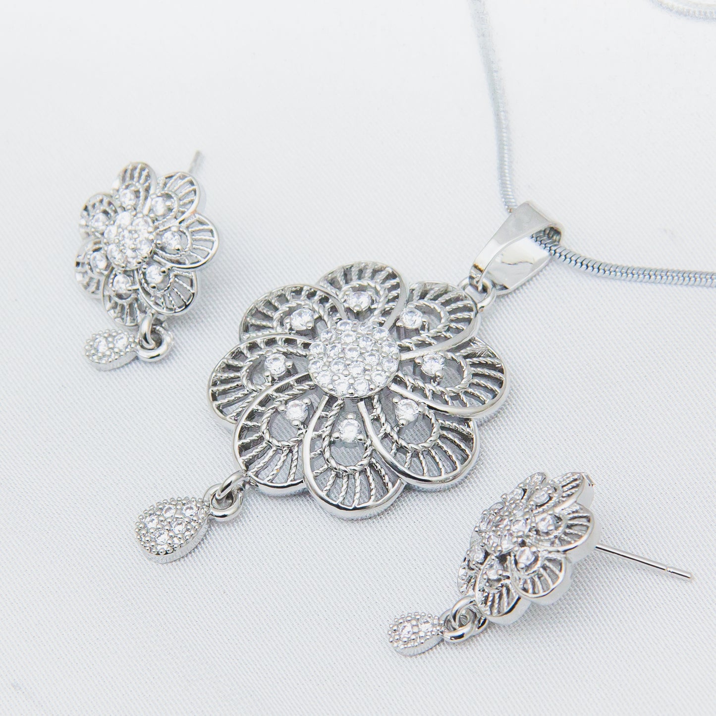 Floral Locket Set