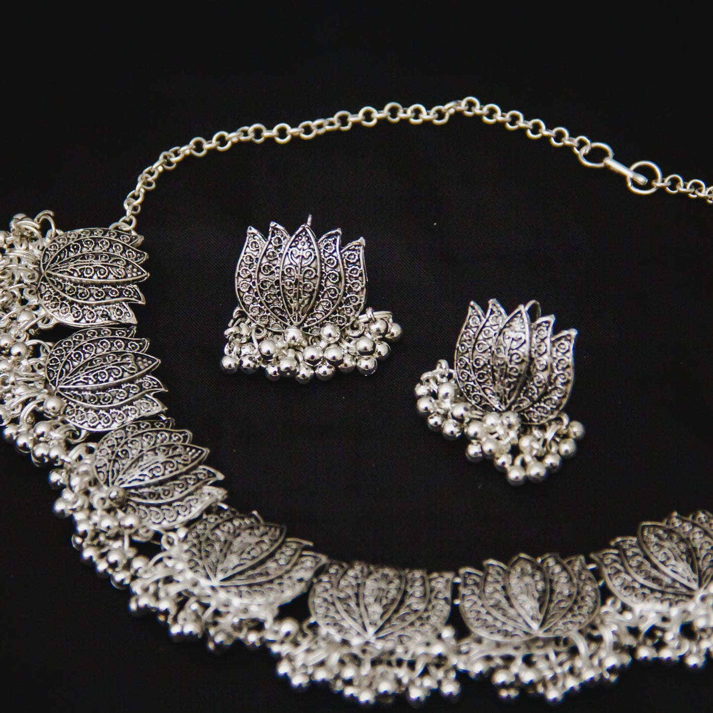 Necklace Set & Anklet Tulip Antique Bundle